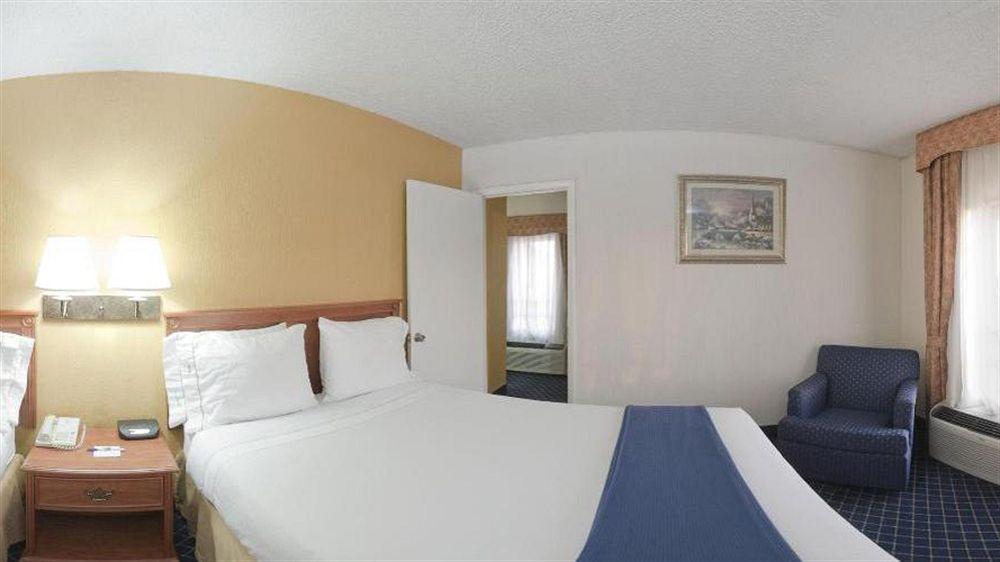 Holiday Inn Express & Suites Nashville-I-40 & I-24 Luaran gambar