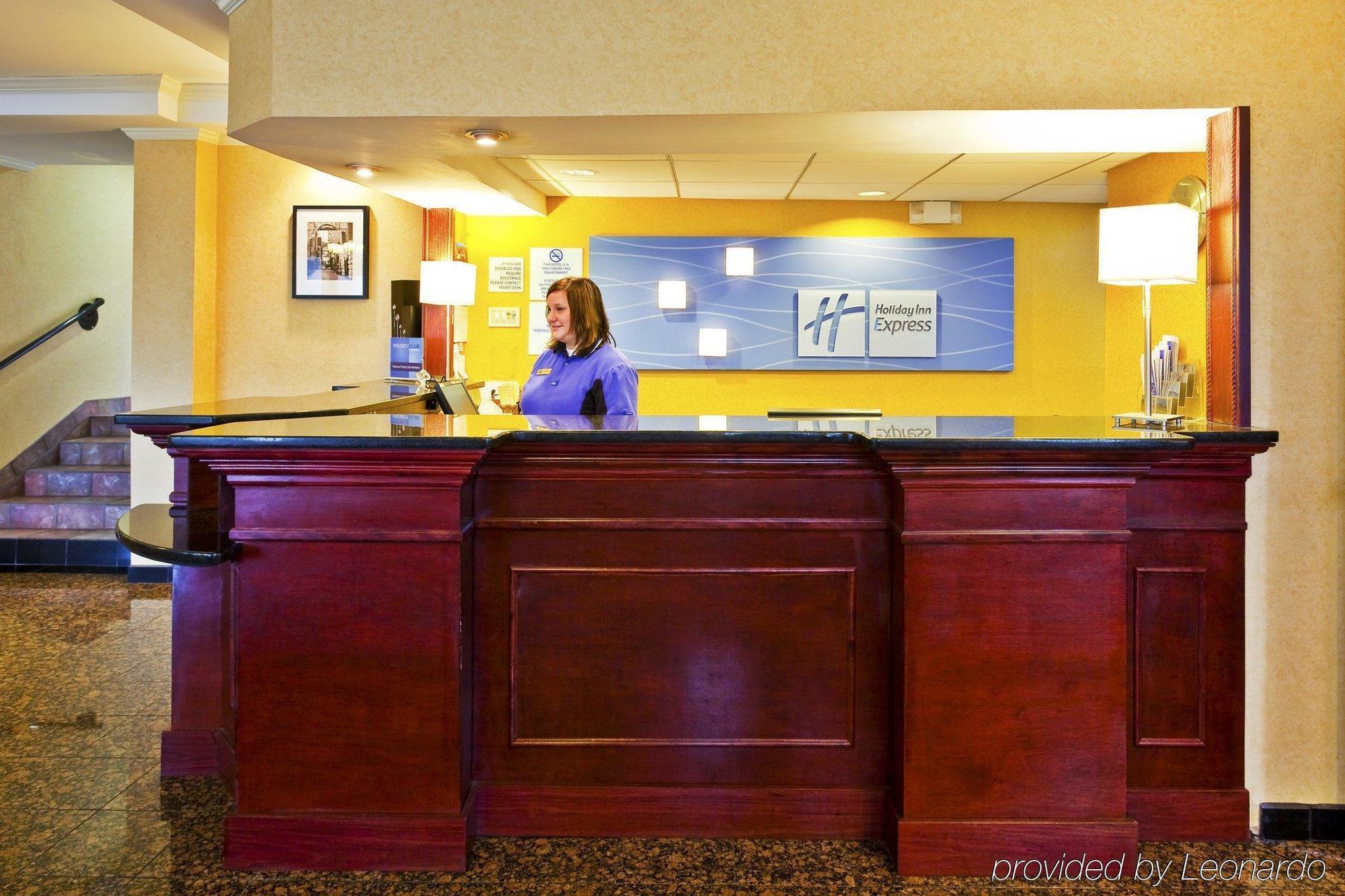 Holiday Inn Express & Suites Nashville-I-40 & I-24 Luaran gambar