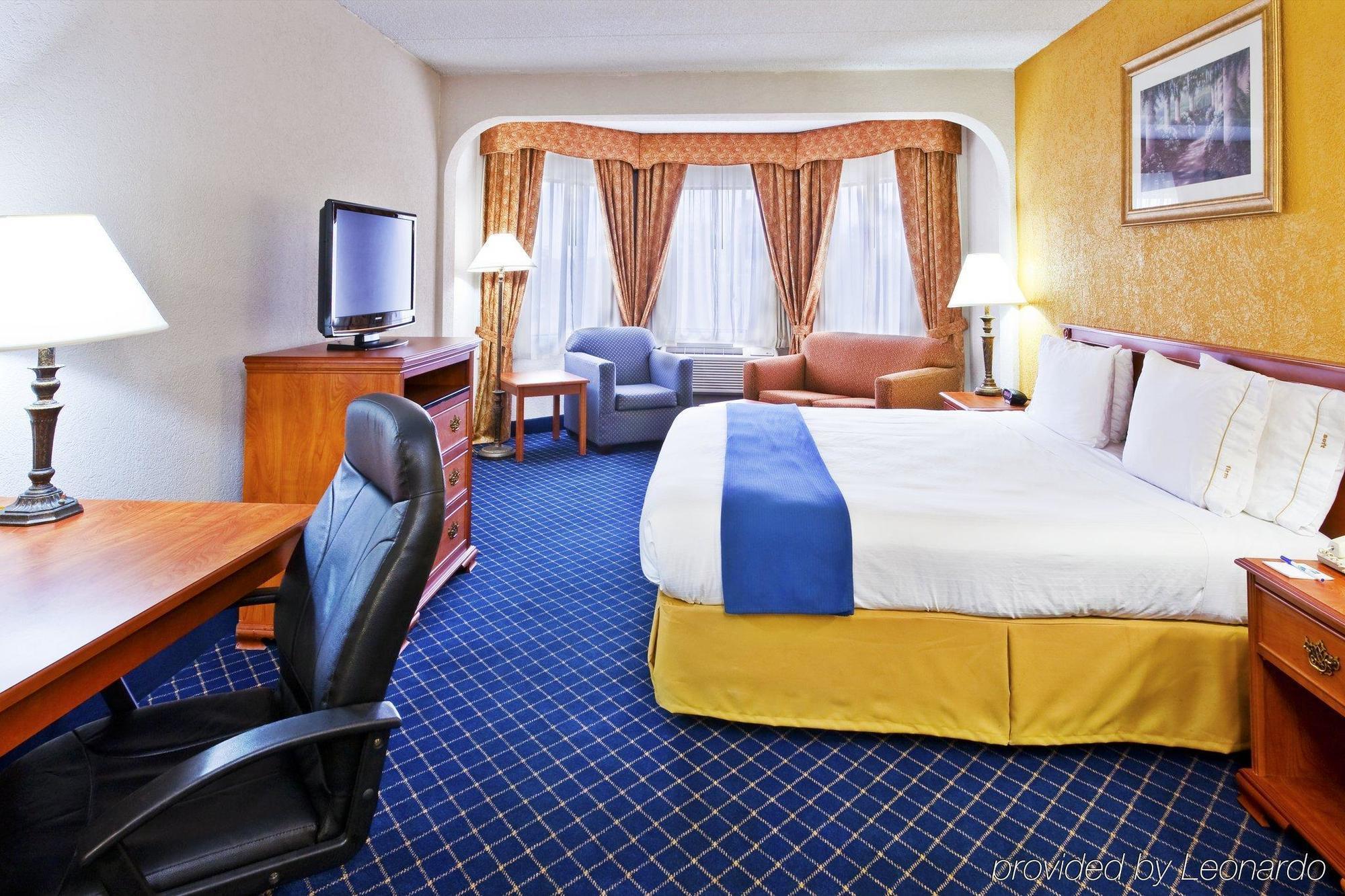 Holiday Inn Express & Suites Nashville-I-40 & I-24 Bilik gambar