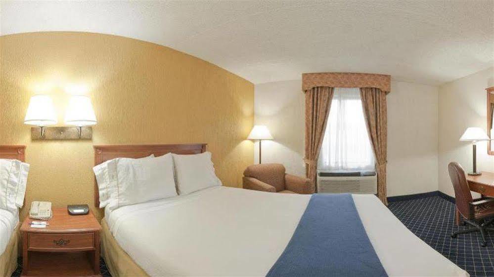 Holiday Inn Express & Suites Nashville-I-40 & I-24 Luaran gambar