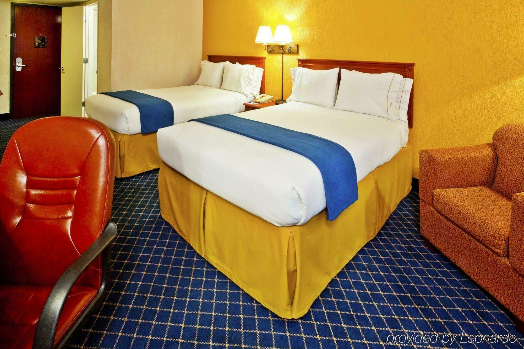 Holiday Inn Express & Suites Nashville-I-40 & I-24 Luaran gambar